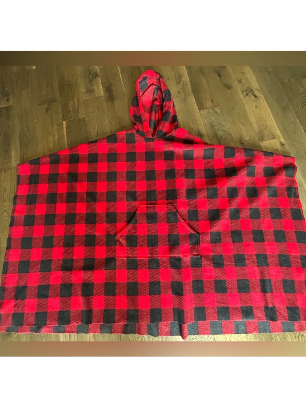 NWOT Buffalo Plaid Cape.
